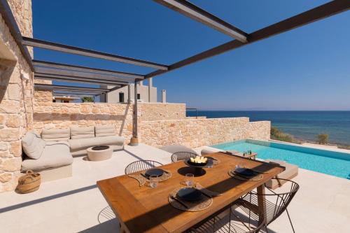 Piscina en o cerca de AÁSHNA Suites and Residences