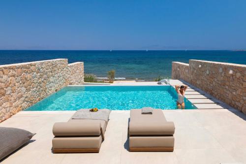 Piscina en o cerca de AÁSHNA Suites and Residences
