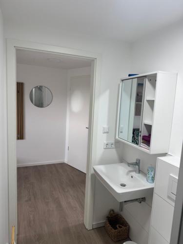 Ένα μπάνιο στο Cosy Apartment mit Fernblick