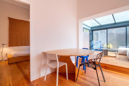 Chic Campanhã Home w Free Parking by LovelyStay
