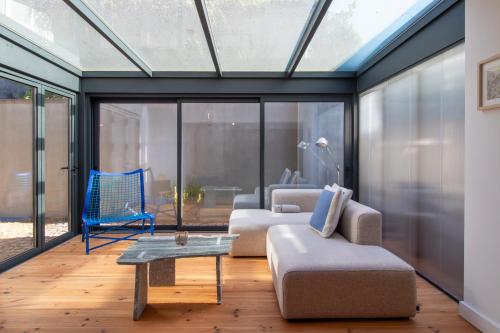Chic Campanhã Home w Free Parking by LovelyStay