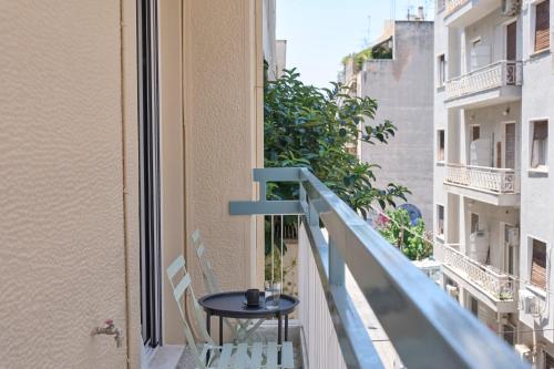 Athens Glow 2bd Apt in Ilisia