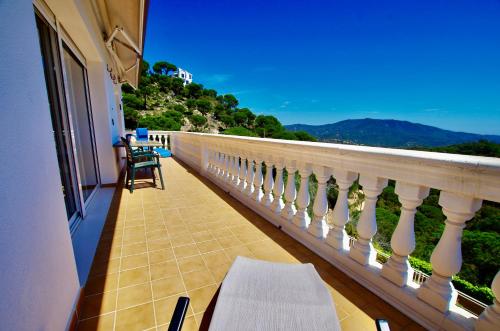 V&V LLORET-Villa Sunrise preciosa villa con piscina privada