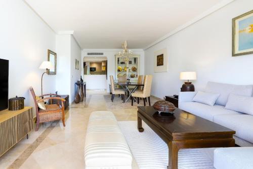Los Monteros Palm Beach with garden