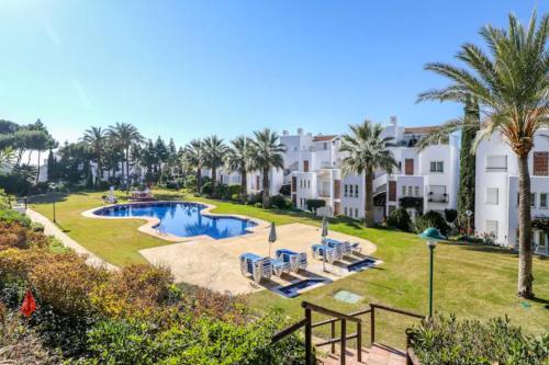 Los Monteros Palm Beach with garden