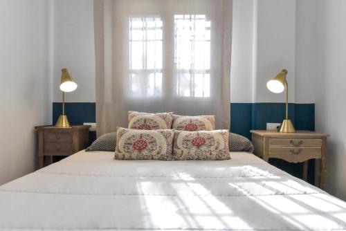 Ένα ή περισσότερα κρεβάτια σε δωμάτιο στο New! comfortable apartment with easy access