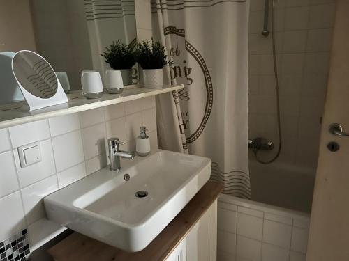 Bilik mandi di Klingl Ankerplatz Perle