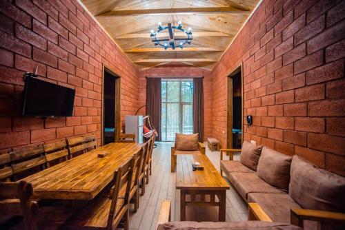 TV a/nebo společenská místnost v ubytování Haghartsin Hotel & Restaurant