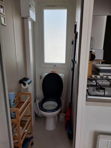 Ένα μπάνιο στο Mobil home Privilège 2