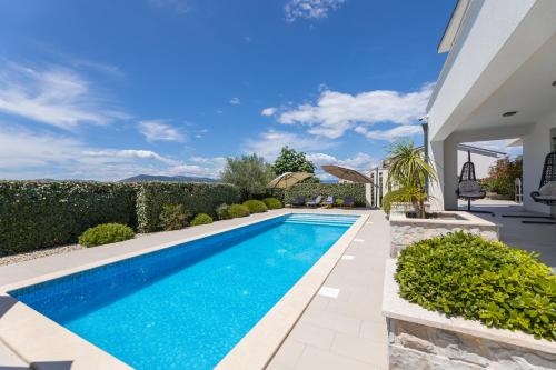 Kolam renang di atau dekat dengan Villa Salvia with pool