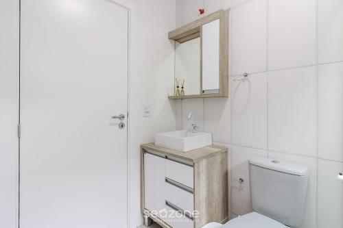 Ένα μπάνιο στο Casa 1Q c/ churrasq. garagem em Penha JCS0004