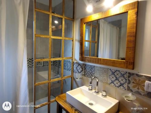 Ένα μπάνιο στο Cabañas Naturaleza