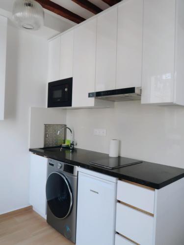 Home in Central Paris 5 min to Pompidou