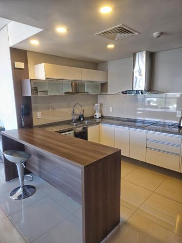 Η κουζίνα ή μικρή κουζίνα στο Miami Tower Premium Villa Mora