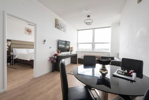 Ένα ή περισσότερα κρεβάτια σε δωμάτιο στο Hawthorns Apartments