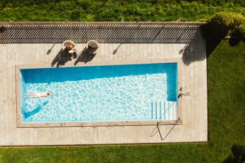 Bazén v ubytování Hotel Paradies nebo v jeho okolí