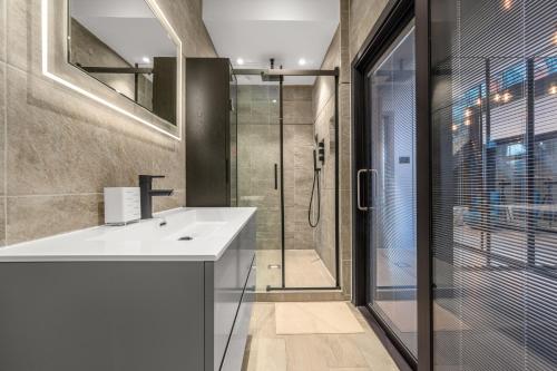 Ένα μπάνιο στο West Didsbury Retreat l Cinema l Sleeps 8