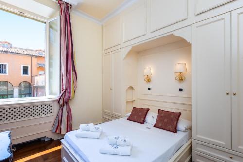 Baccina Apartment by Rental in Rome