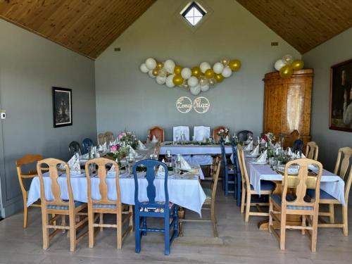 Billede fra billedgalleriet på Villa Fjara sleeps 34 i Stange