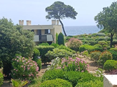Mer et Jardin