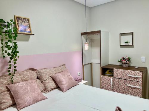 Voodi või voodid majutusasutuse Bella Peroba Flats #Lua de Mel Hidromassagem - Maragogi AL toas