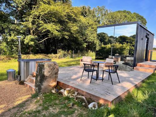 Jardín al aire libre en Hêdd - ARA Cabins