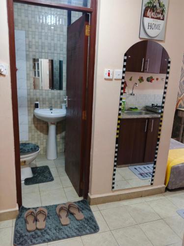 Koupelna v ubytování Budget bliss bnb ruaka1