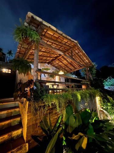 Un jardín fuera de Casa Queirubim