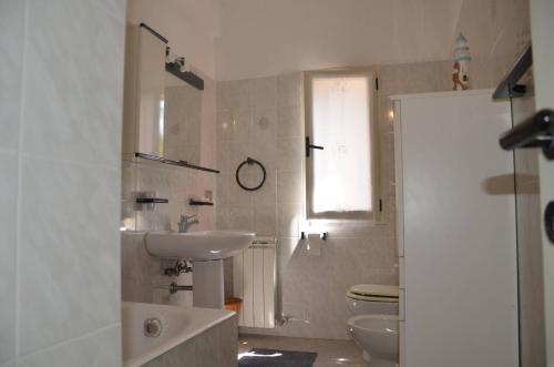 Un baño de FSL-LEVI12P7 6 Posti Poggio Ridente San Lorenzo