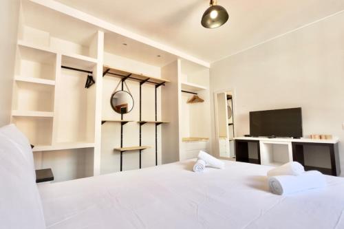 Serena Bay