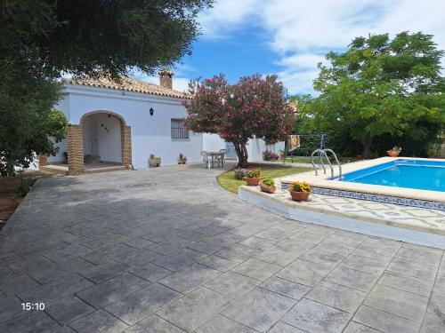 Chalet casa la adelfa