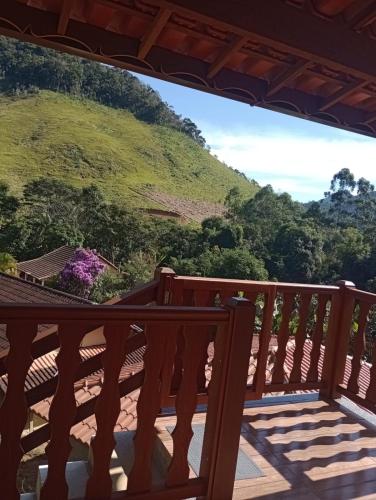 Landskap semula jadi dekat dengan rumah percutian