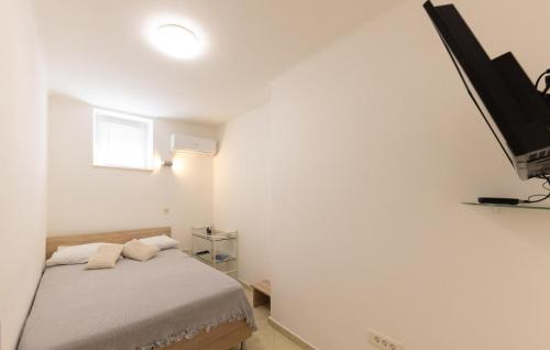 Stunning Apartment In Split With Wifi