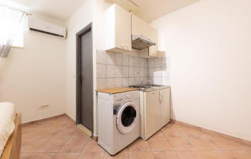 Awesome Apartment In Split