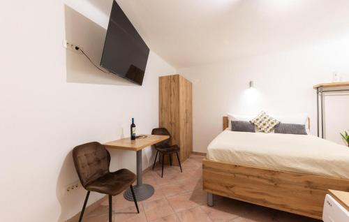 Awesome Apartment In Split
