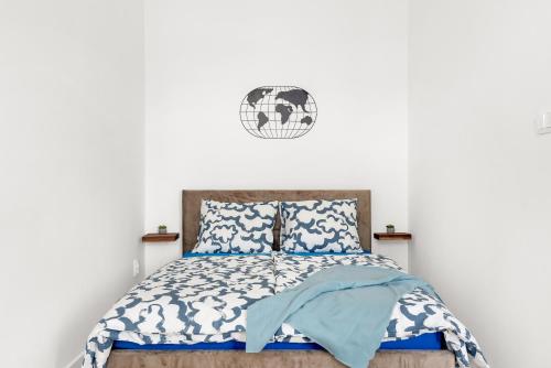 Ein Bett oder Betten in einem Zimmer der Unterkunft HideOut Apartments