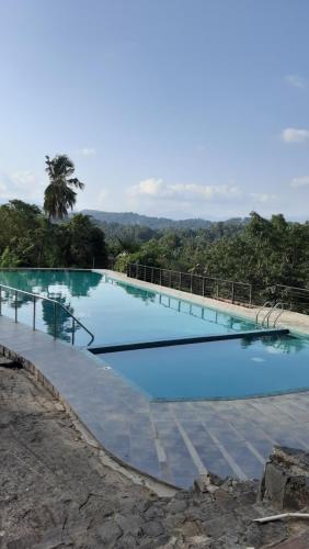 Πισίνα στο ή κοντά στο Jean's holiday home in digana