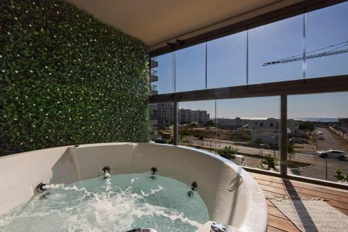 Φωτογραφία από το άλμπουμ του AKAYA Luxury Apartment אכזיב σε Nahariyya