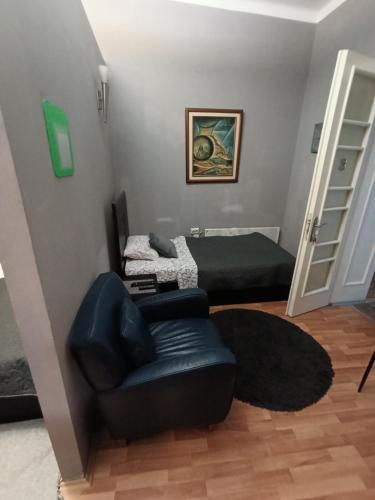 Una cama o camas en una habitación de TR соба 21