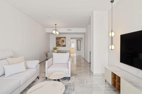 Domillion 2bdr 2bath apt Lomas33 Cabopino Golf