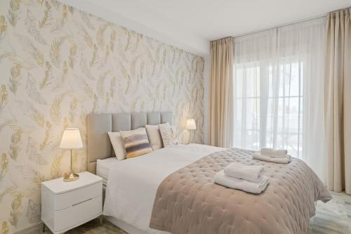 Domillion 2bdr 2bath apt Lomas33 Cabopino Golf
