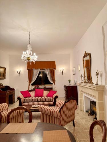 Ruang duduk di Seaview luxury flat 4 bedrooms