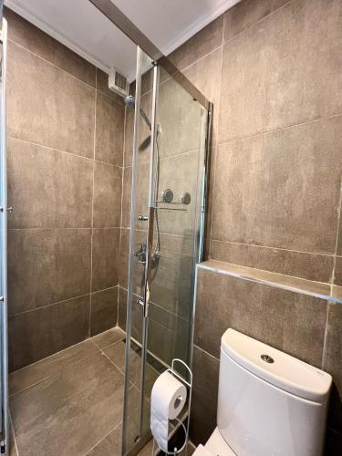 Un baño de Luxury Oceanfront Apt with Private Pool - 3BR