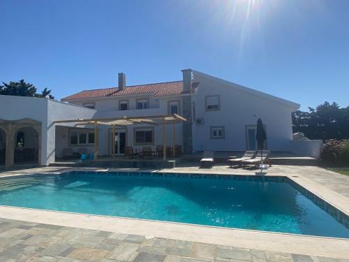 Πισίνα στο ή κοντά στο Villa Eos
