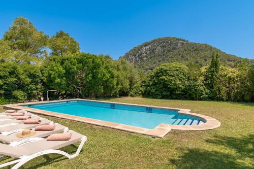 Can Colom by Sealand Villas