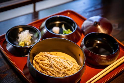 Φαγητό σε αυτό το ξενοδοχείο ή κάπου εκεί κοντά