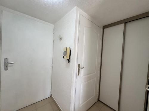 Port Frejus Quartier Latin 4, 100m des plages, Studio