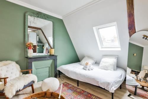 Parisian studio near Place de la République