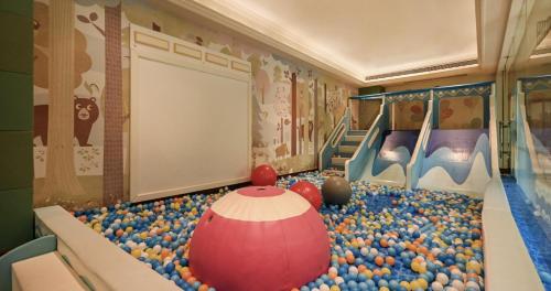青島市にあるQingdao Star River Hotelのギャラリーの写真