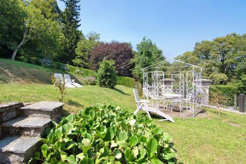 Taman di luar Residenza ai Noci
